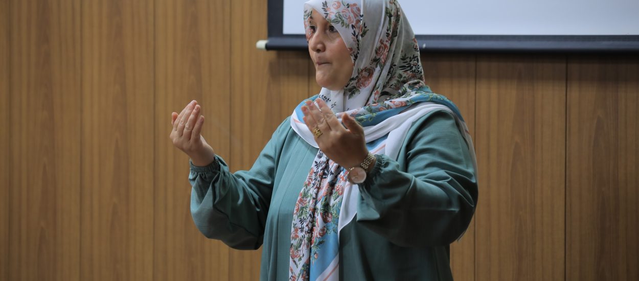 دورة إدارة القاعات الإفتراضية، مع الأستاذة منى الهمالي