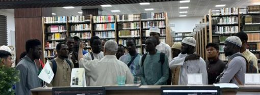 زيارة وفد من طلاب كلية الدعوة الإسلامية مركز الشيخ علي الغرياني للكتاب
